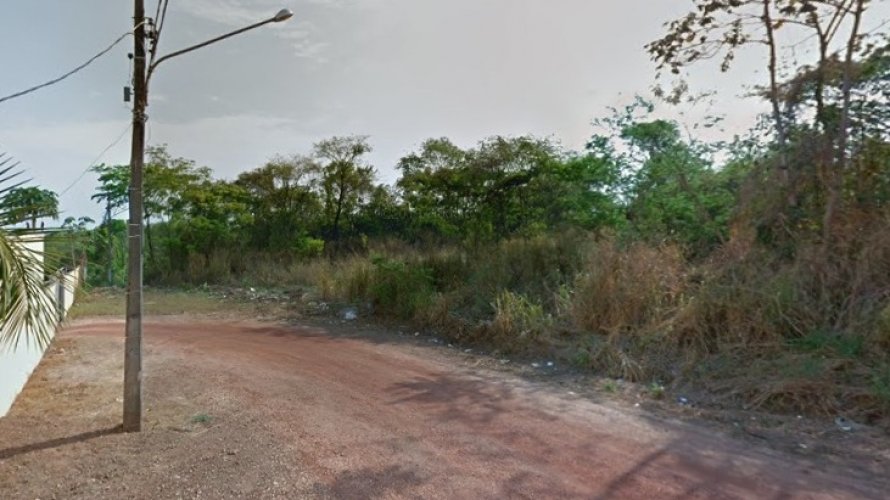 Mulher é espancada pelo companheiro e obrigada a dormir abraçada com ele