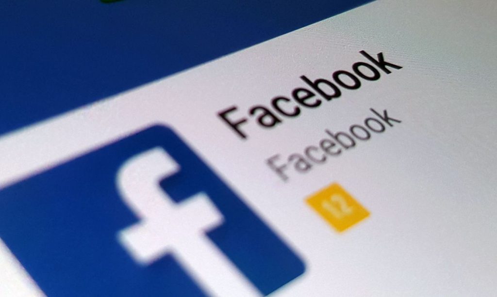 Polícia Federal pede dados do Facebook sobre contas que envolvem gabinete de Bolsonaro