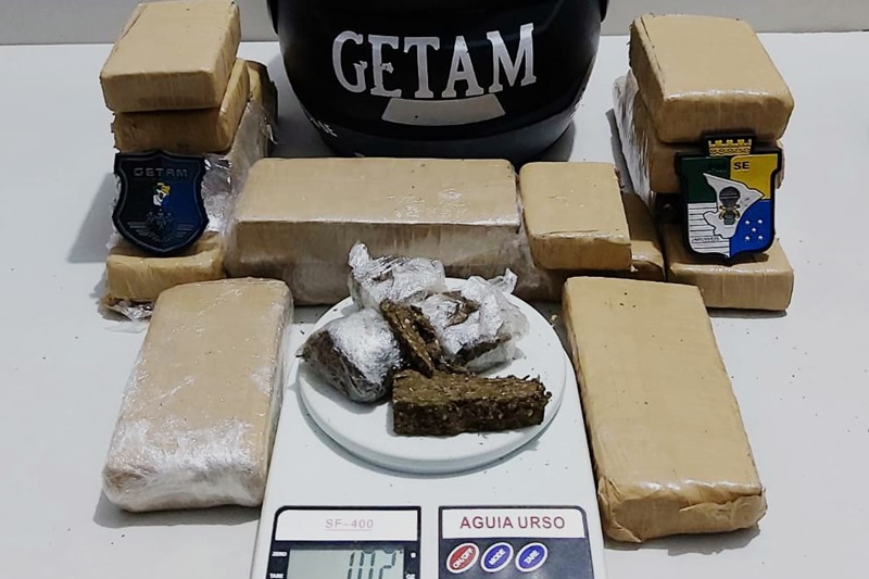 Polícia apreende 46 kg de maconha em casa suspeita de ser ponto de tráfico no Japãozinho
