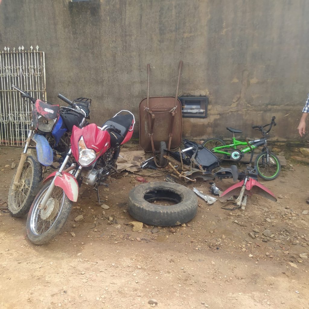 Polícia fecha oficina de desmanche ilegal de motocicletas em Campo do Brito