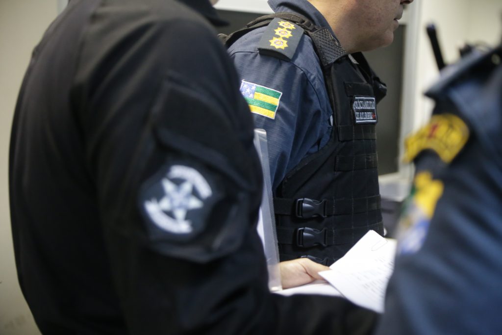 Polícia prende 11 suspeitos de tráfico de drogas em Porto da Folha