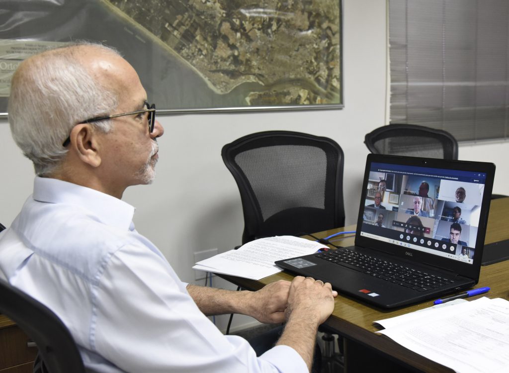 Financiamento de R$ 350 milhões junto ao BID feito pela prefeitura de Aracaju terá auditoria do TCE 1 Prefeitura de Aracaju e TCE firmam convênio para auditoria do financiamento de R 350 milhões junto ao BID