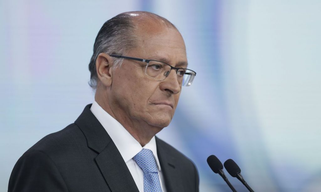 geraldo alckmin e denunciado por falsidade ideologica eleitoral corrupcao passiva e lavagem de dinheiro