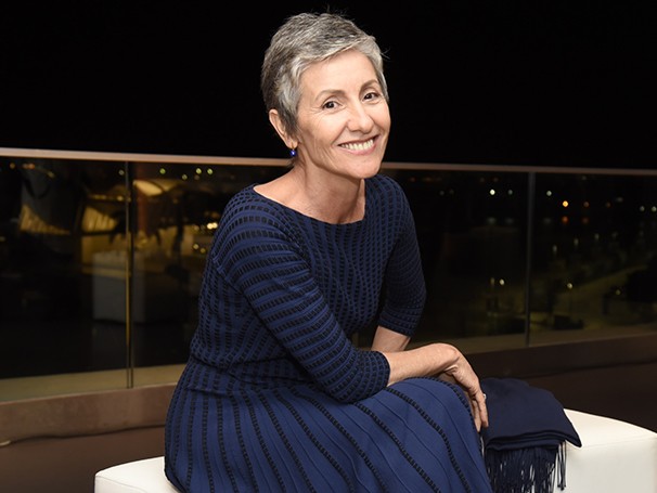 “Bolsonaro tinha que levar uma surra de cinto da mãe dele” diz Cássia Kis