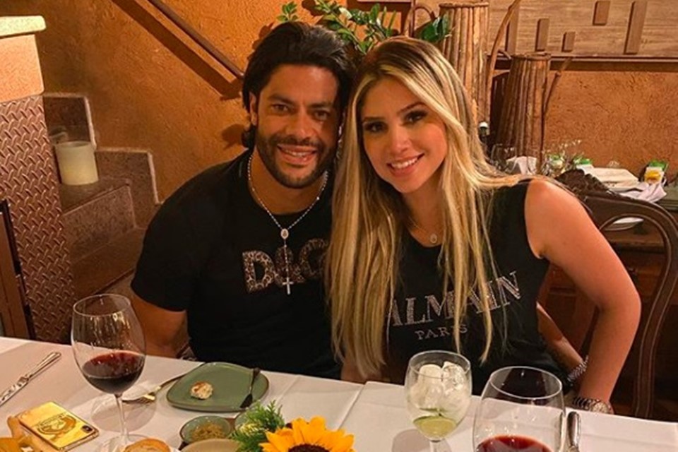 “Quando Deus abençoar” diz jogador Hulk Paraíba sobre ter filhos com Camila Ângelo