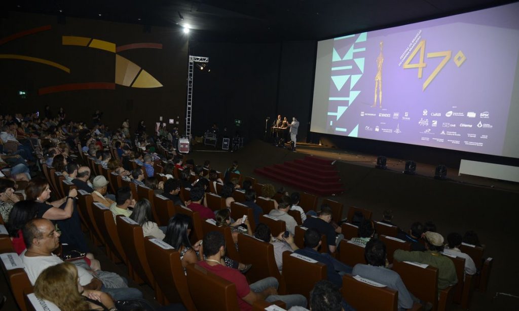 03 08 meiaentrada