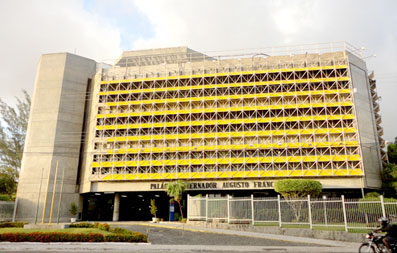 03 08 palacio 1