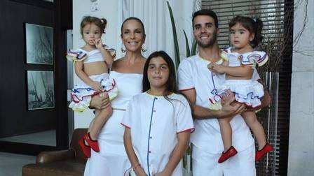 04 08 ivete 1