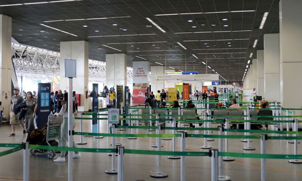 06 08 aeroportos