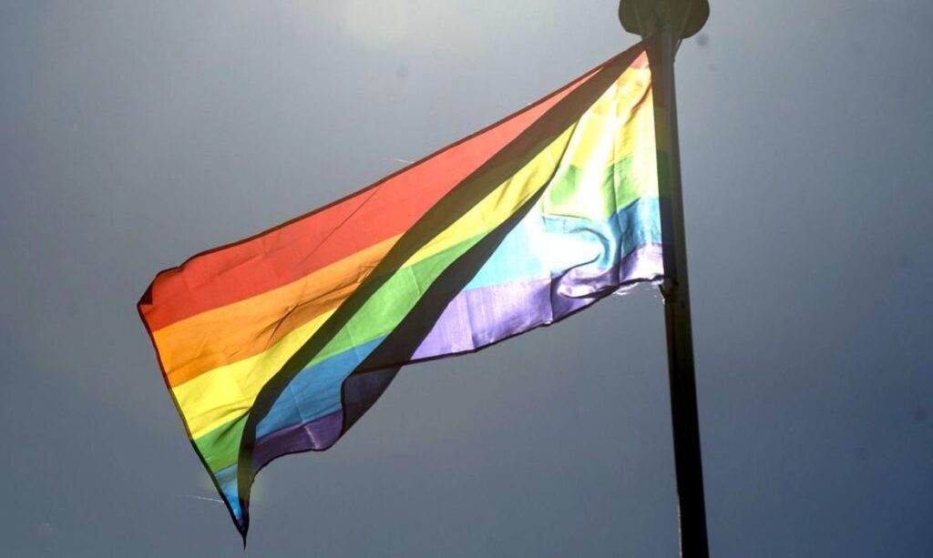 27 08 lgbt