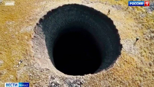 Apos seis anos nova cratera gigantesca reaparece misteriosamente na Russia