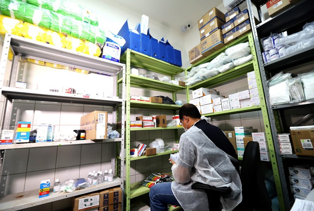 Após escassez prefeitura de Aracaju recebe remédios para intubação de pacientes com covid 19
