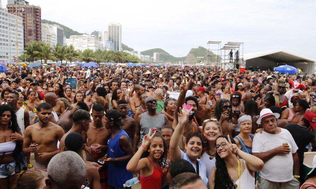 Bolsonaro sanciona lei que dispensa reembolso por cancelamento de eventos durante pandemia