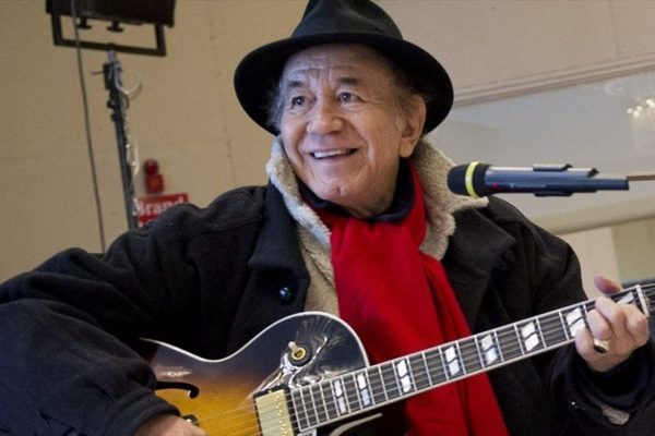 Cantor de La Bamba Trini Lopez morre vítima de covid 19