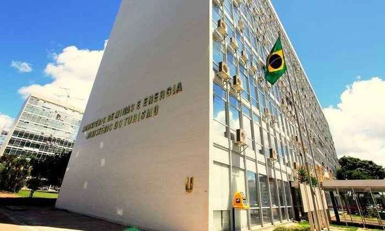 Chefe de gabinete do Turismo pega covid 19 mas pasta não adota quarentena