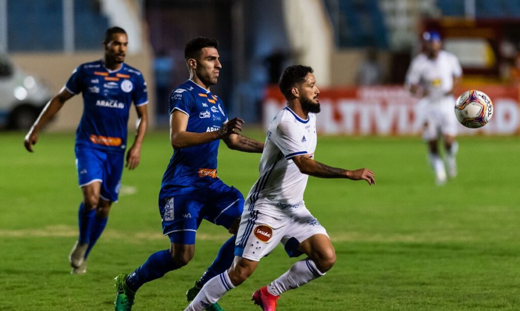 Confianca empata com o Cruzeiro na Arena Batistao