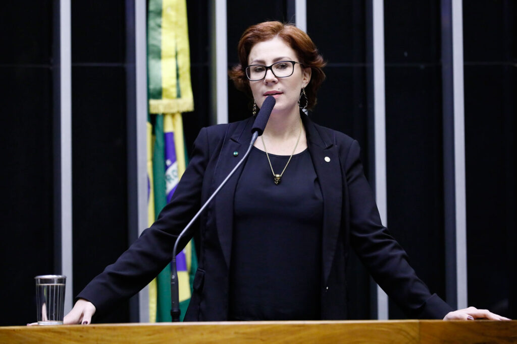 Deputada federal Carla Zambelli nao teve covid 19 diz hospital