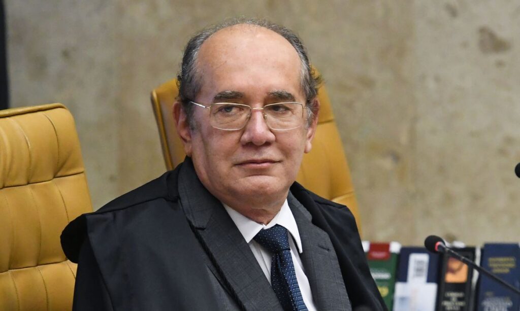 Gilmar Mendes suspende ordem de prisao contra Queiroz e esposa