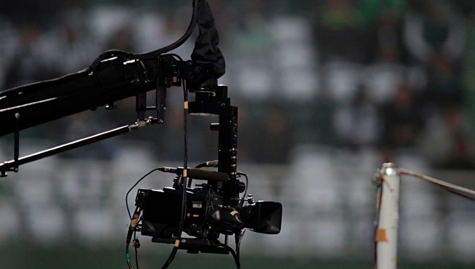 Globo recorre à Justiça para impedir Turner de transmitir partidas de clubes com os quais não possui contrato