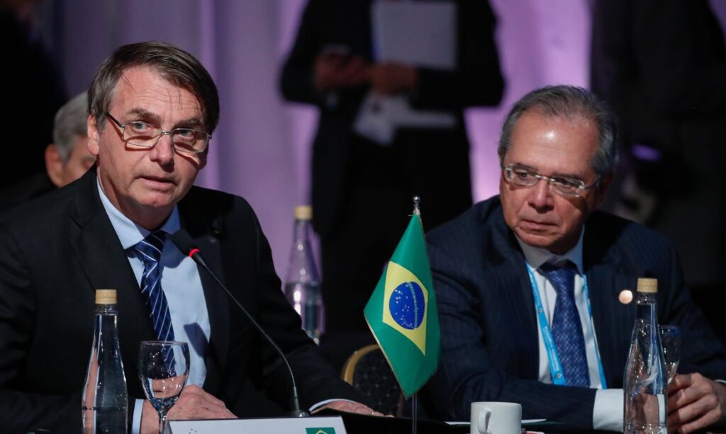 Governo consulta Congresso para obter consenso sobre auxilio emergencial e Renda Brasil