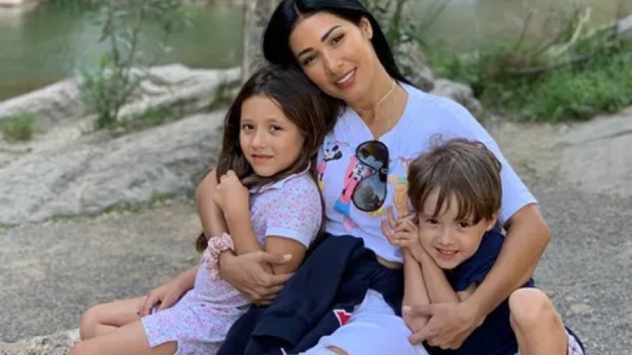 Isolada apos pegar covid Simaria mostra filha chorando por nao poder abraca la