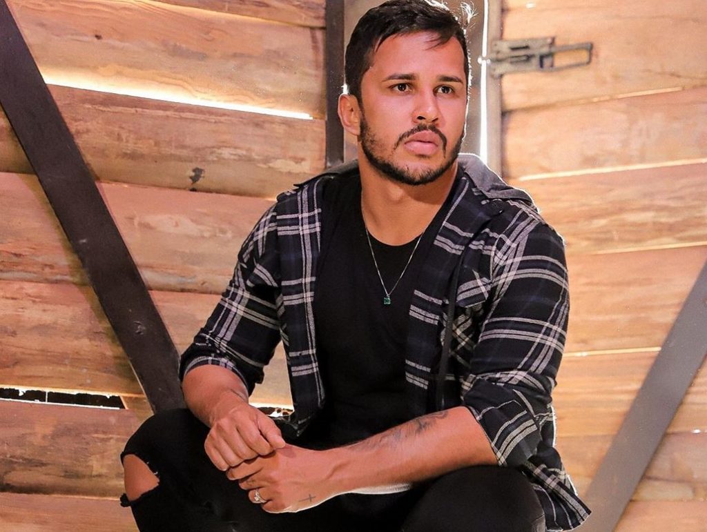 Marido de Carlinhos Maia desiste de entrar para A Fazenda diz colunista 1