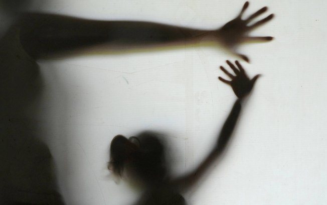 Menina de 13 anos abusada pelo pai engravida e morre apos o parto no Amazonas
