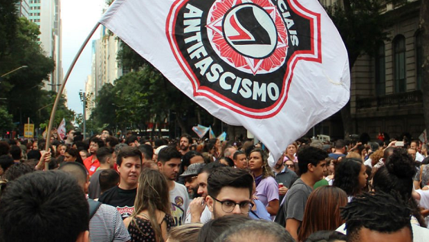 Policiais citados em dossie antifascistas do Ministerio da Justica apontam perseguicoes