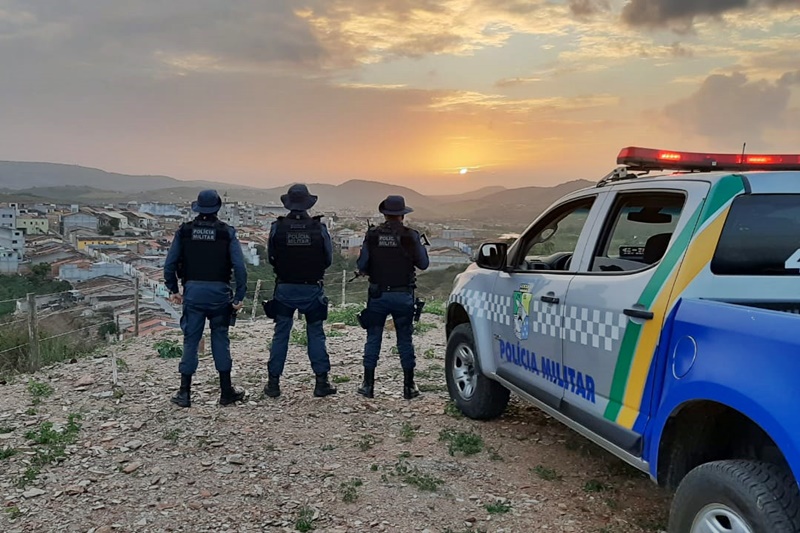 Policiais prendem homem suspeito de agredir irma em Porto da Folha