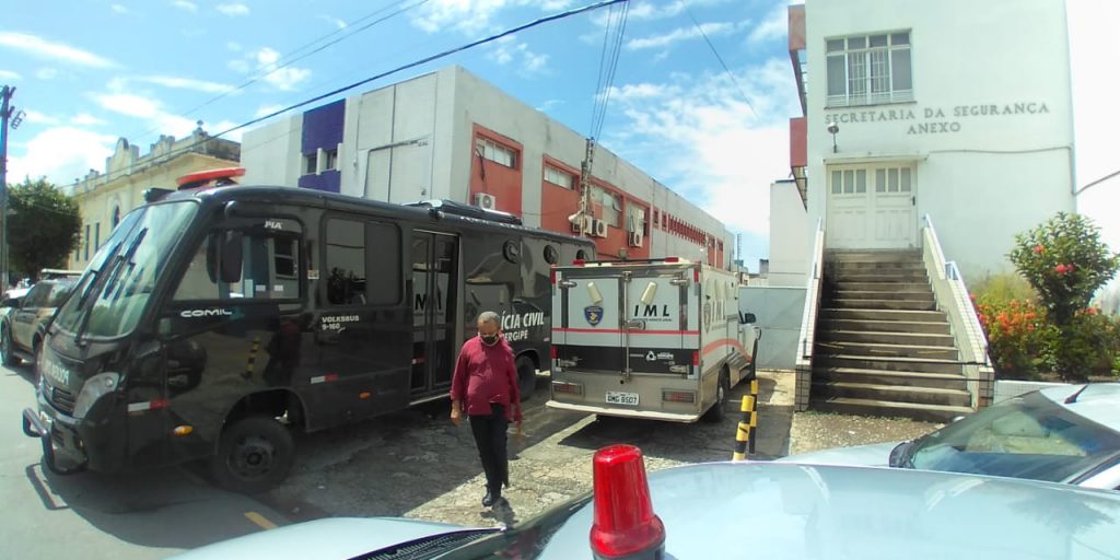 Polícia Civil transfere 41 presos de delegacias em Aracaju para unidades prisionais no estado