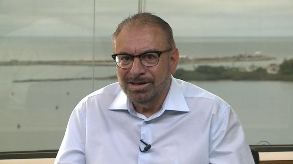 Prefeito sugere aplicação de ozônio no ânus para combater covid 19 em Santa Catarina