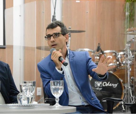 ‘Emilia Correa e um nome impar na Camara de Aracaju avalia Lucio Flavio elogios do DEM para vereadora