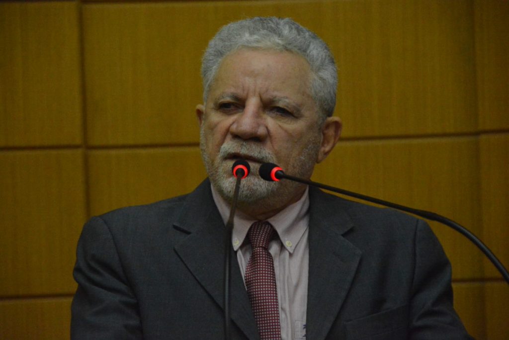 ‘Esse presidente é praticamente repudiado no Mundo todo’ dispara Francisco Gualberto contra Bolsonaro