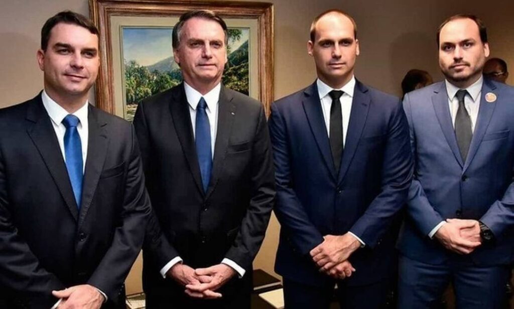 23 09 familiabolsonaro