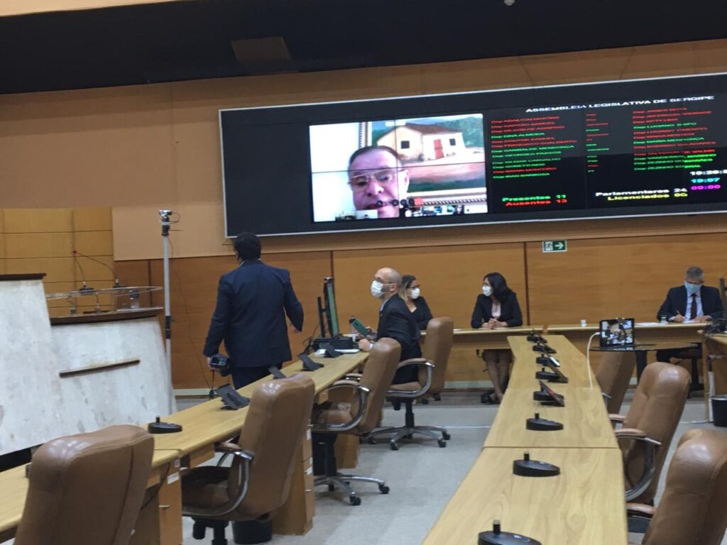 Alese vota indicacao para criacao do auxilio exclusivo para empresas de transporte e sete propostas