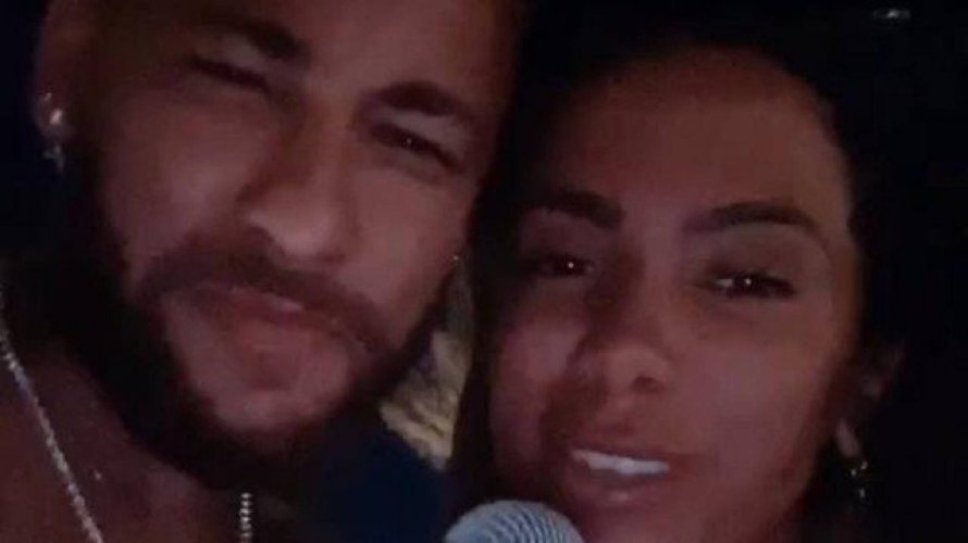 Anitta faz teste de deteccao do novo coronavirus