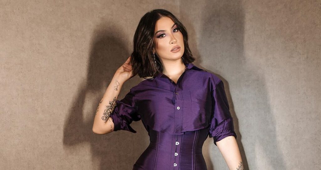 Bianca Andrade assume namoro com influenciador e compartilha primeira foto do casal e1601404851780