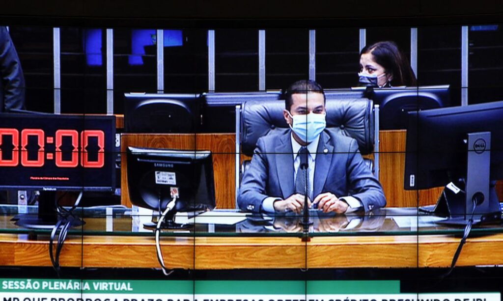 Deputados aprovam credito de R 20 bilhoes para empresas na pandemia