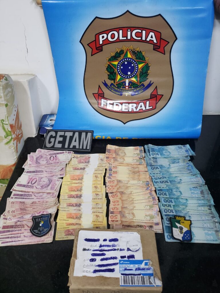 Dois suspeitos sao presos com mais de R 11 mil em notas falsas em Aracaju