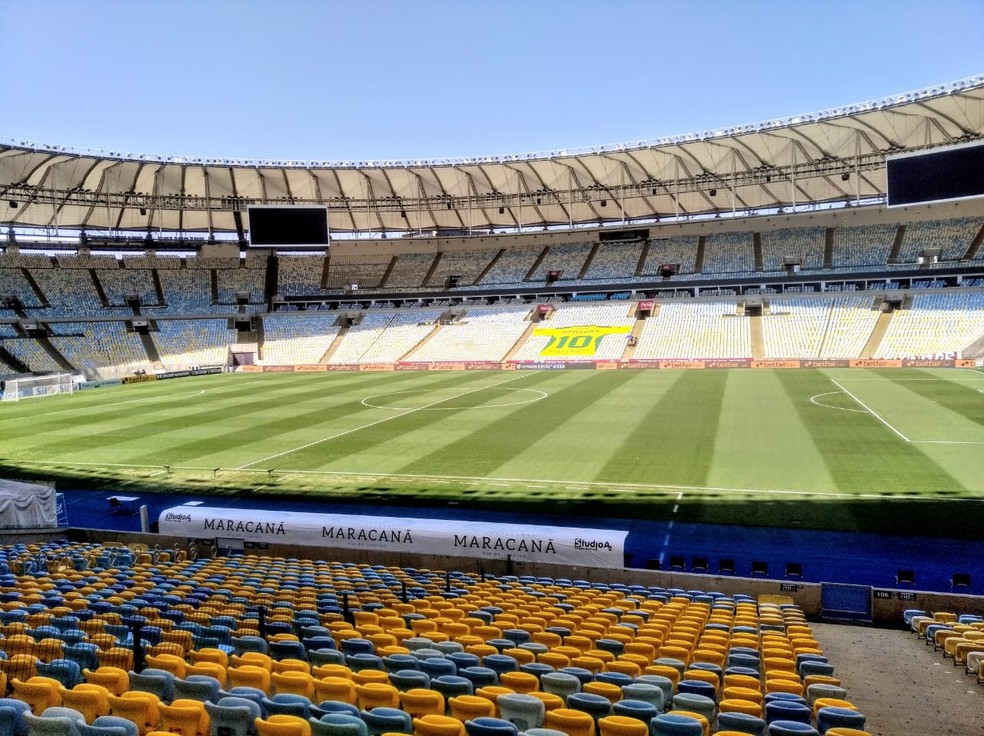 Governo Bolsonaro aprova plano da CBF para retorno de 30 de torcida aos estadios