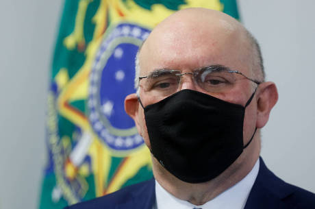 Ministro da Educacao Milton Ribeiro associa homossexualidade a ‘familias desajustadas