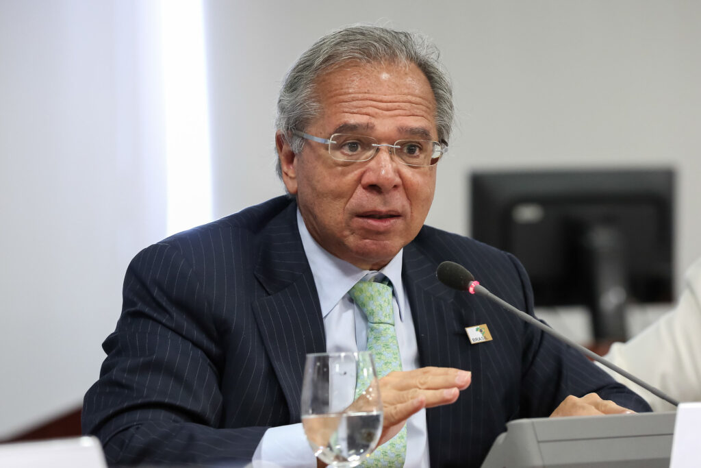 Nao aumentamos o que acho que tem que ser aumentado diz Guedes sobre salario do presidente ministros e Supremo