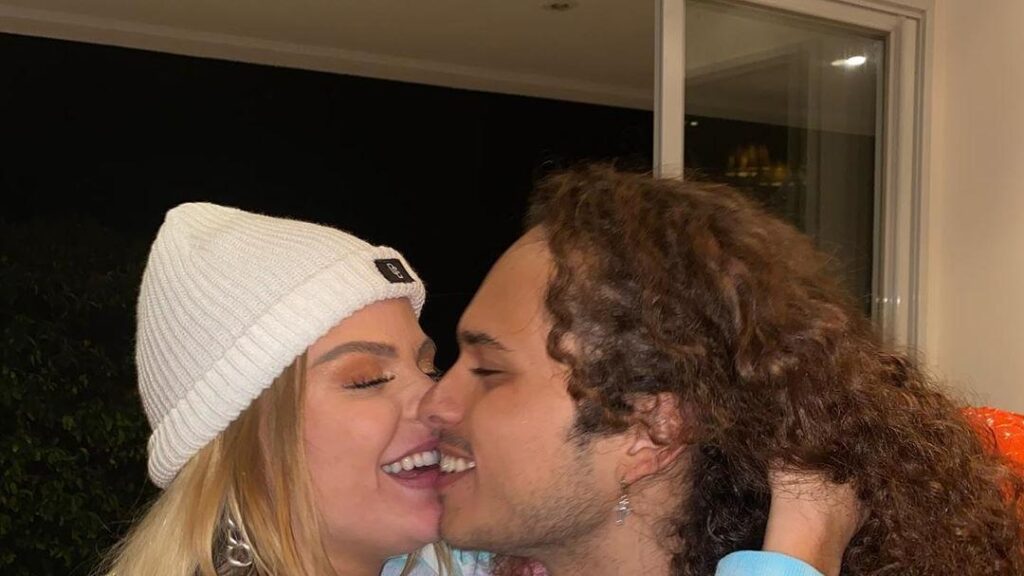 Nao tenho que me justificar diz Luisa Sonza apos assumir namoro com Vitao