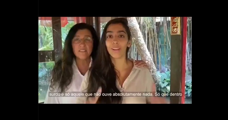 No Dia do Surdo Regina Case fala sobre perda de audicao da filha assista