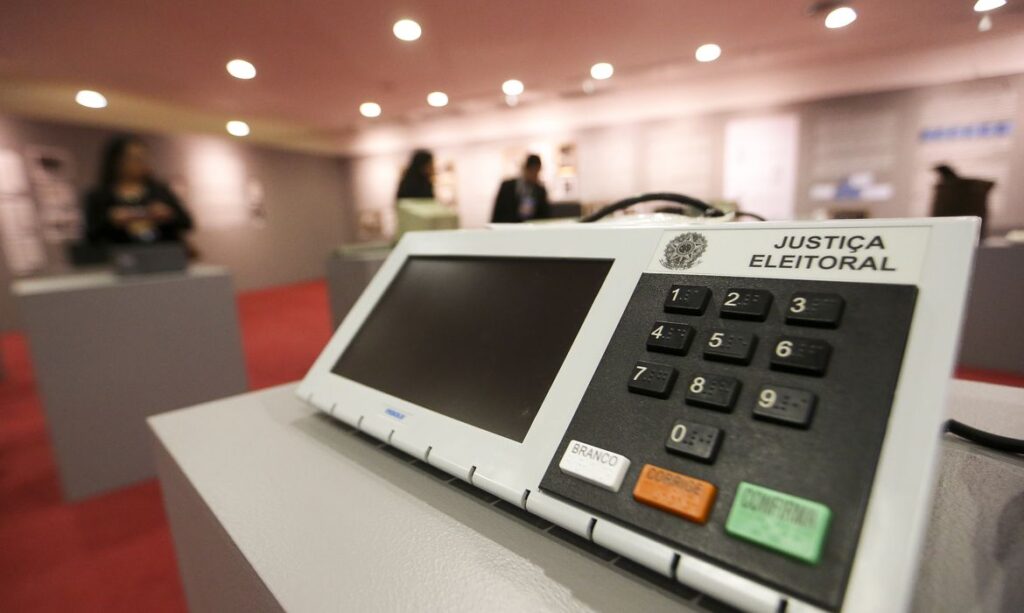 Pelo menos 21 mil candidatos mudaram declaracao de cor e raca para eleicao deste ano