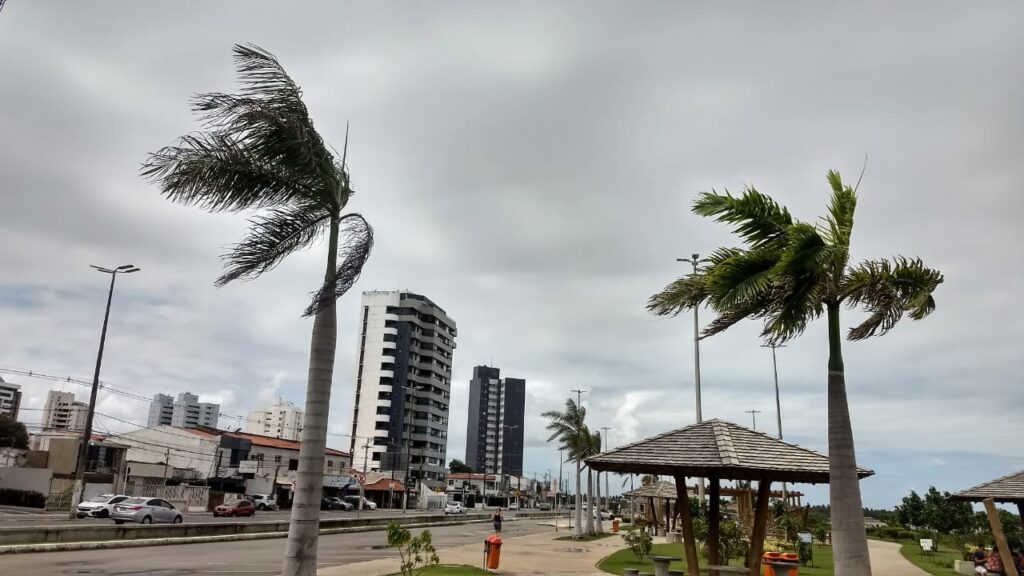 Previsao do tempo indica final de semana com dias nublados e possibilidade de chuva em Sergipe