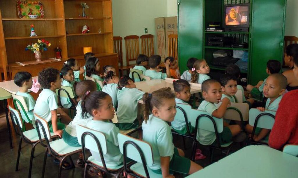 Programa social Patria Voluntaria pode repassar ate R 50 mil a instituicoes com criancas