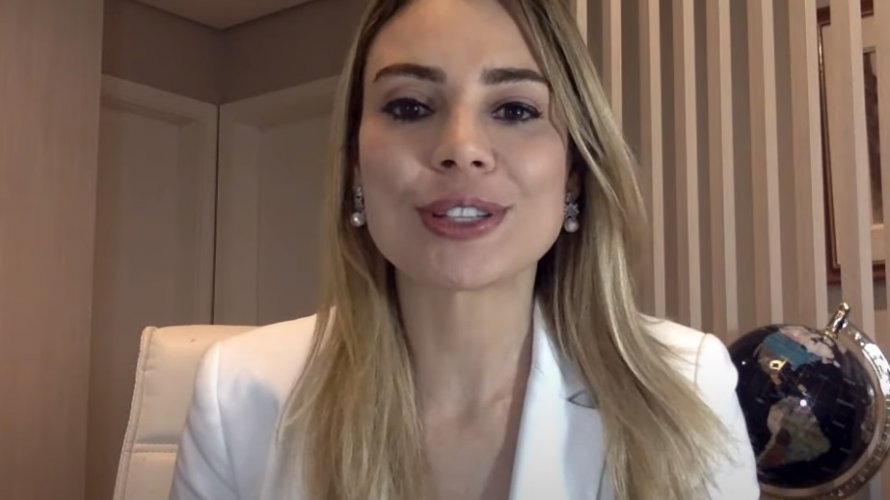 SBT dispensa Rachel Sheherazade por e mail Nao pude me despedir