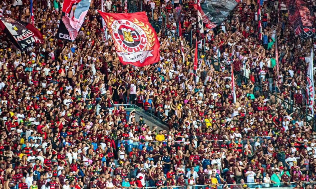 Vice presidente do Flamengo defende volta da torcida aos estadios