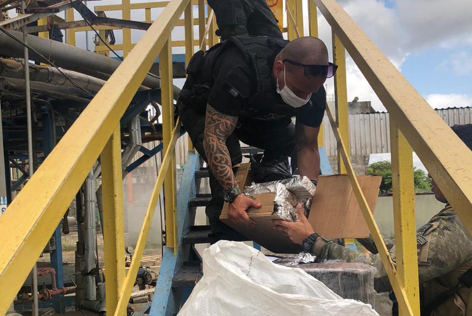 Polícia Civil de Sergipe incinera mais de 1,3 tonelada de drogas apreendidas no estado